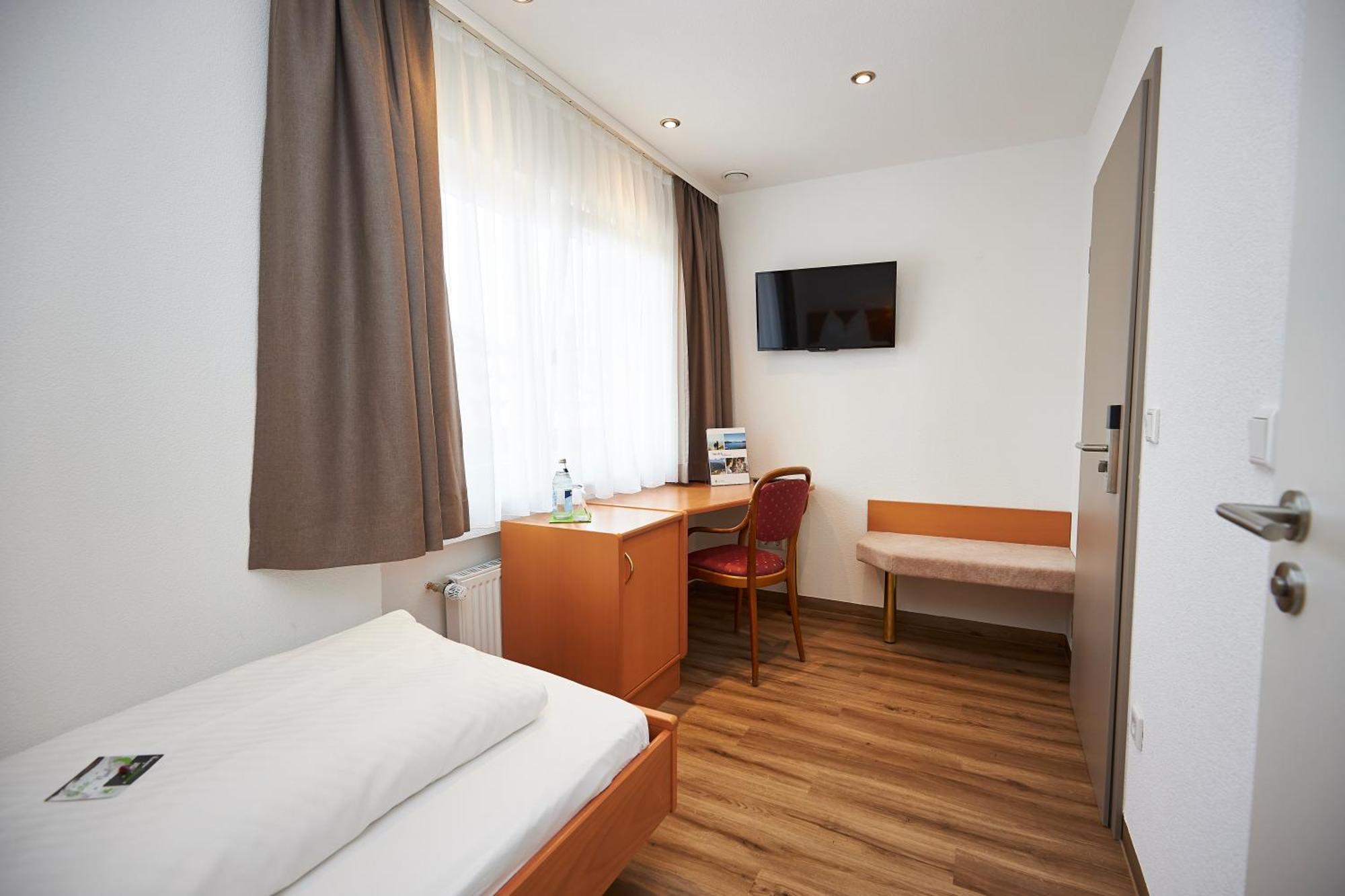 דונאו-אשינגן Flair Hotel Gruener Baum מראה חיצוני תמונה