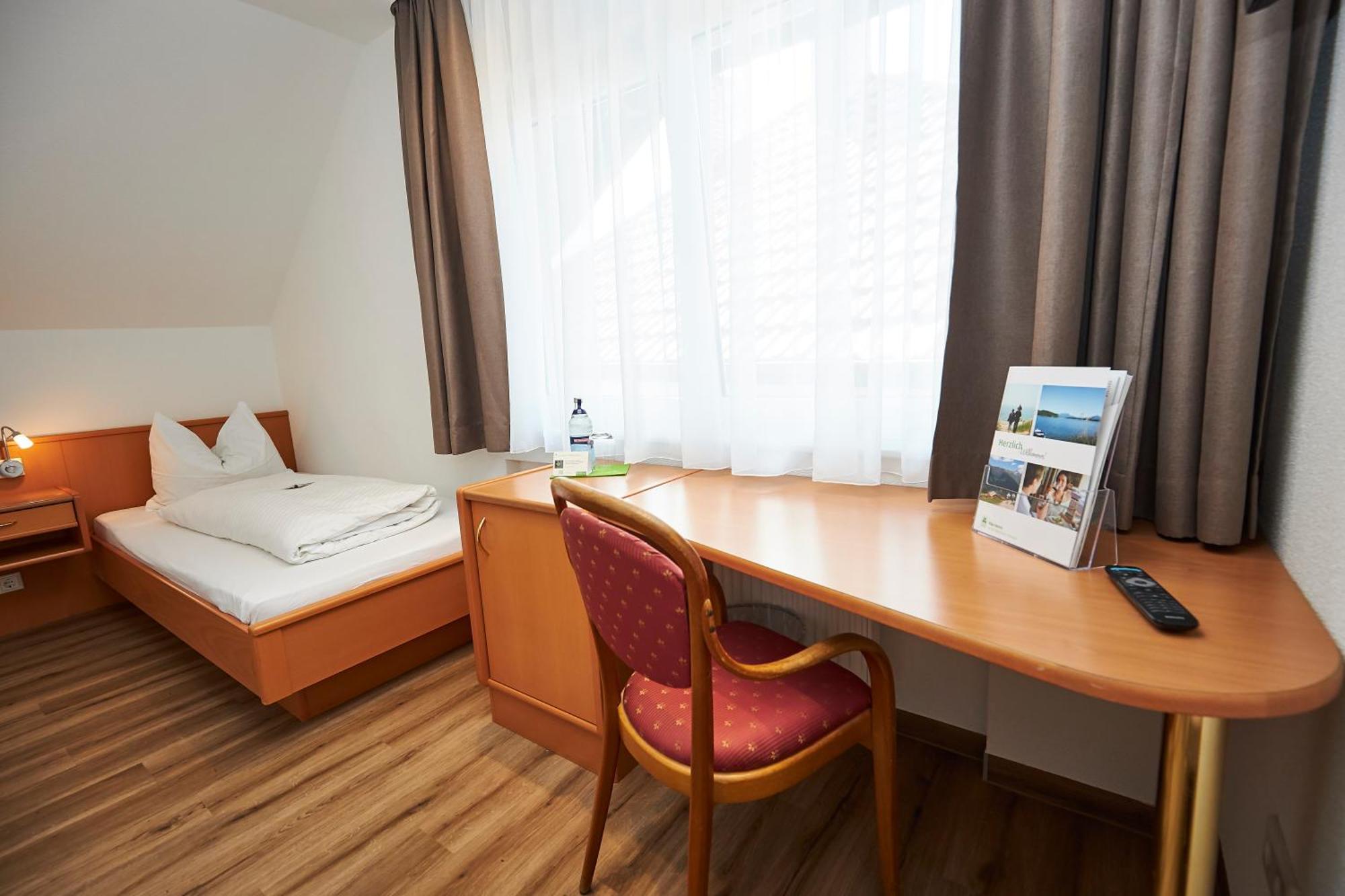 דונאו-אשינגן Flair Hotel Gruener Baum מראה חיצוני תמונה