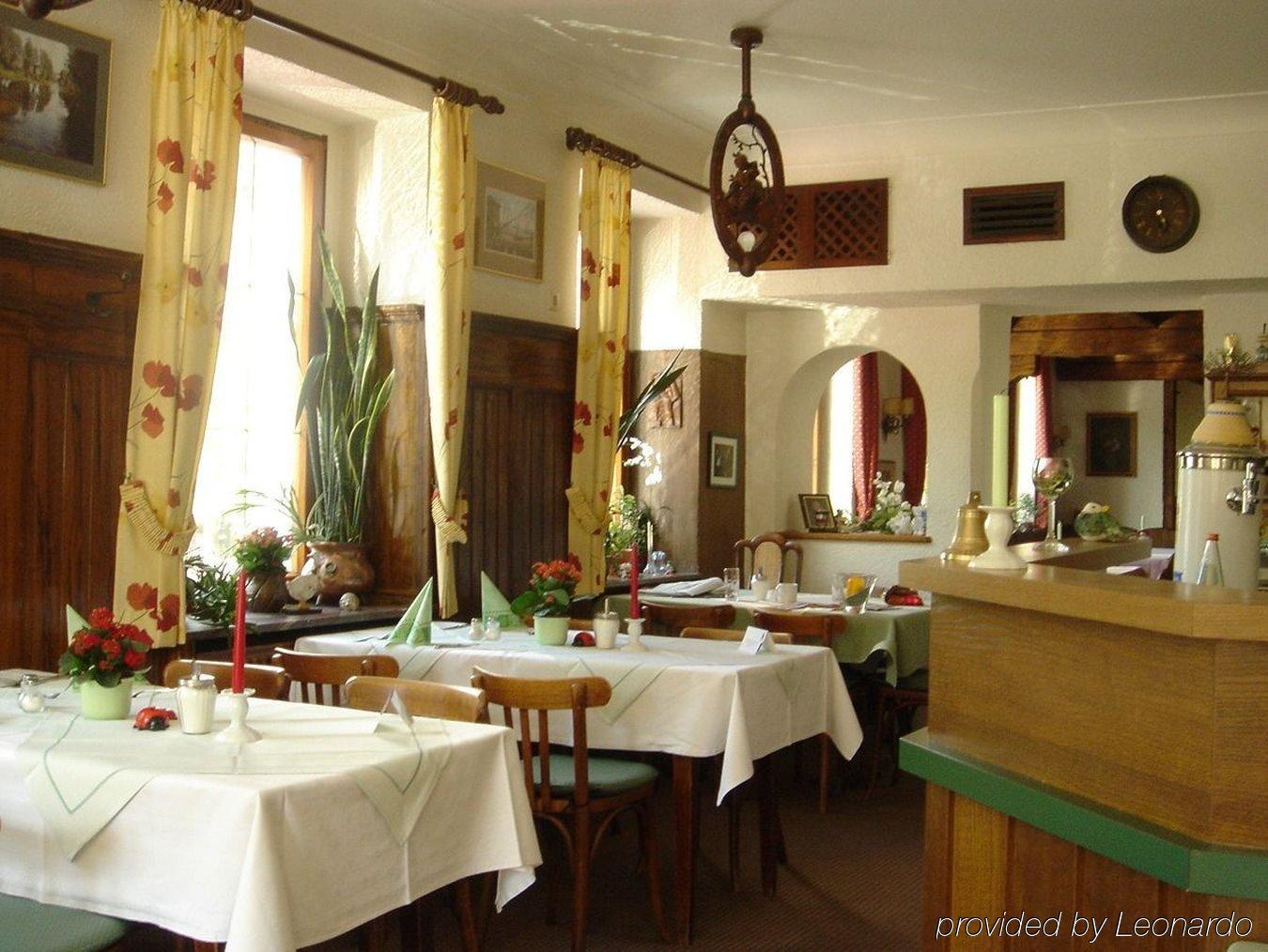 דונאו-אשינגן Flair Hotel Gruener Baum מסעדה תמונה