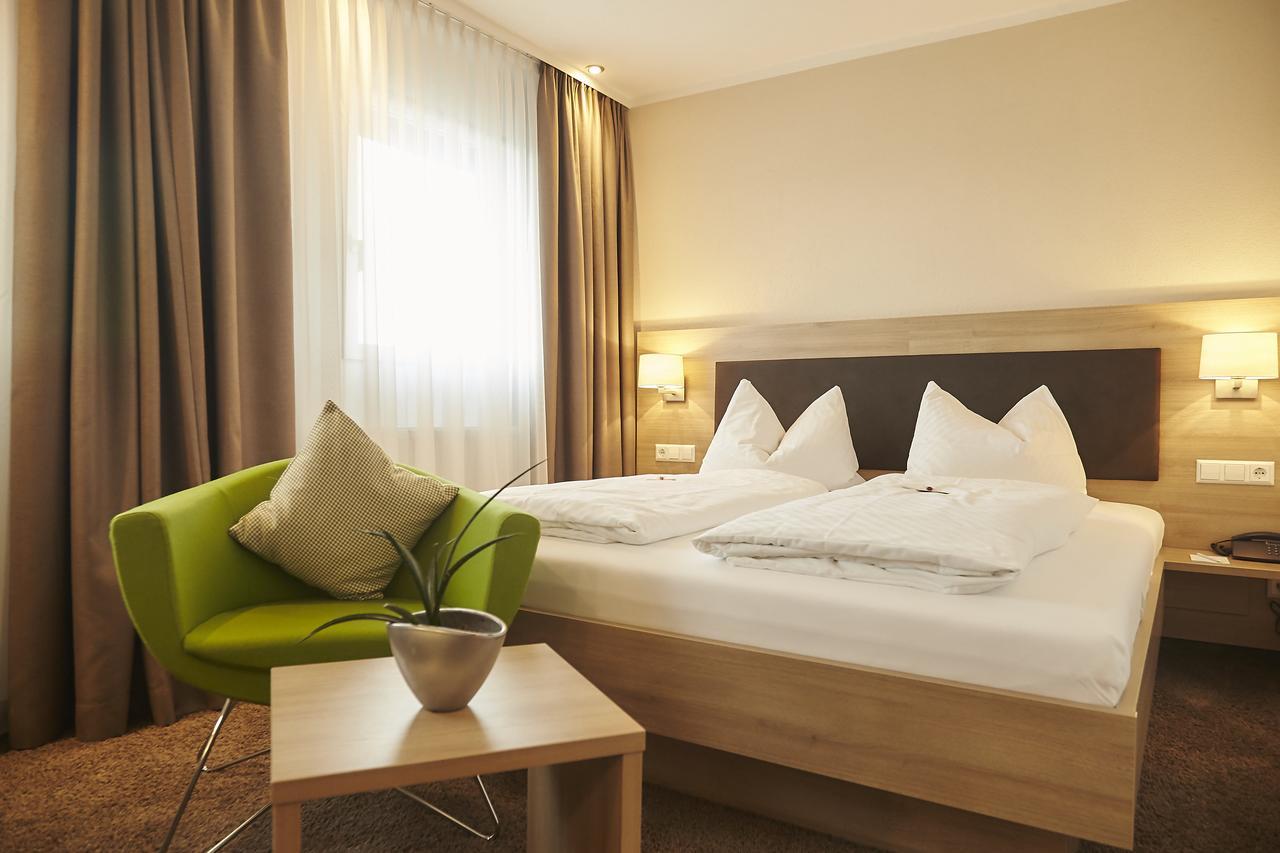 דונאו-אשינגן Flair Hotel Gruener Baum מראה חיצוני תמונה