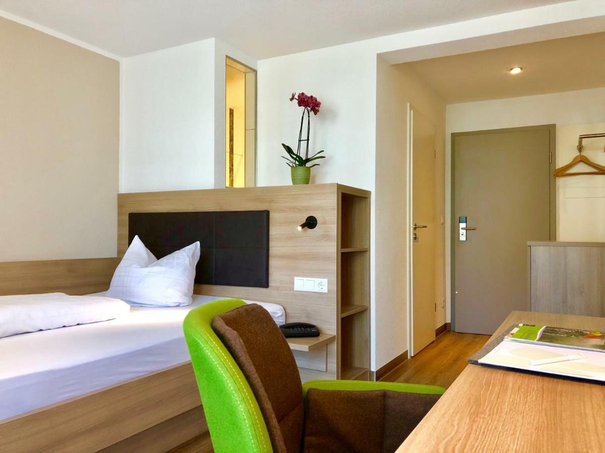 דונאו-אשינגן Flair Hotel Gruener Baum מראה חיצוני תמונה